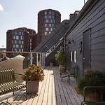 Hypernym & Suites Hotel