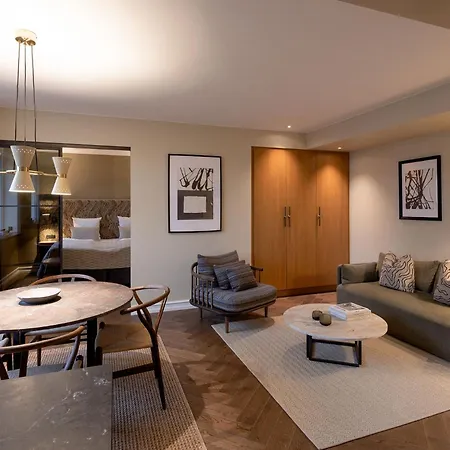 Hypernym & Suites 4*