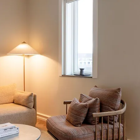 Hypernym & Suites Hotel 4*