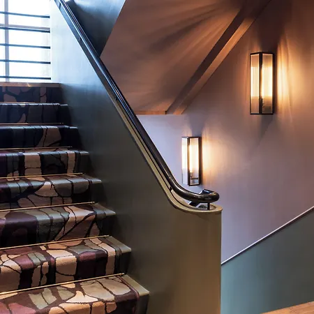 Hotel Hypernym & Suites 4*