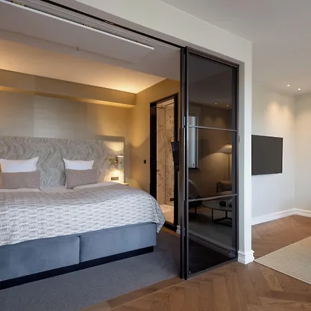 Hypernym & Hotel Copenaghen