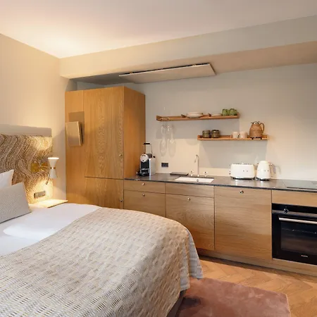 Hypernym & Suites