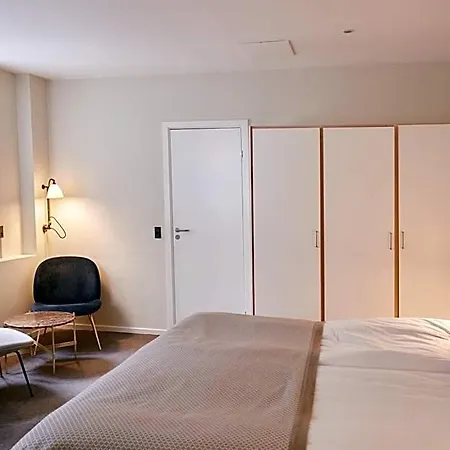 Hypernym & Hotel 4*