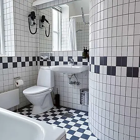 Hotel Hypernym &