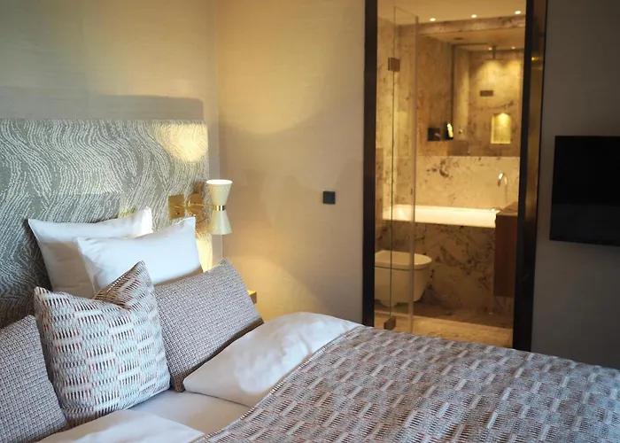 فندق Hypernym & 4*