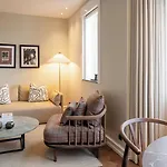 Hypernym & Hotel 4*